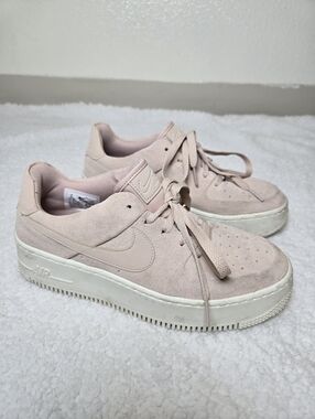 Nike Air Force 1 Womens Platform Sage Pink Low-Top Suede Leather Sneakers Size 9